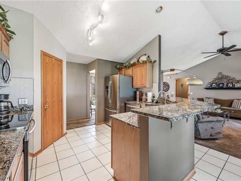 1009 E Reno Drive , Louisville, OH 44641 Photo 19