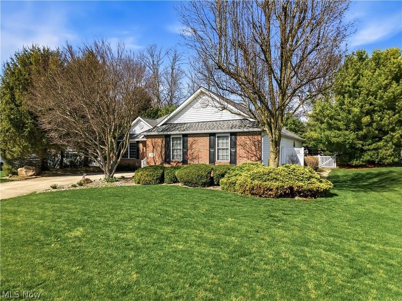 1009 E Reno Drive , Louisville, OH 44641 Photo 3