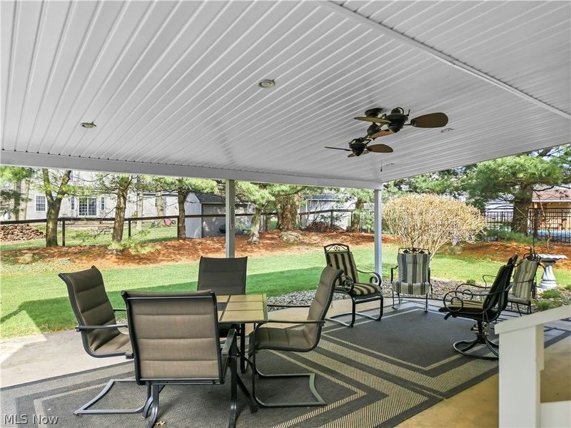 1009 E Reno Drive , Louisville, OH 44641 Photo 39