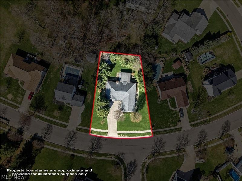 1009 E Reno Drive , Louisville, OH 44641 Photo 8