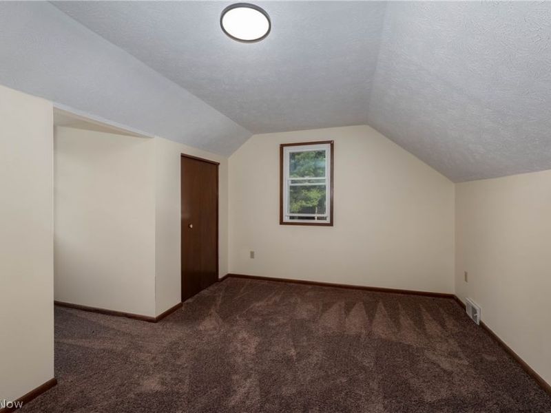 389 Stonewood Street, Canal Fulton, OH 44614 Photo 10