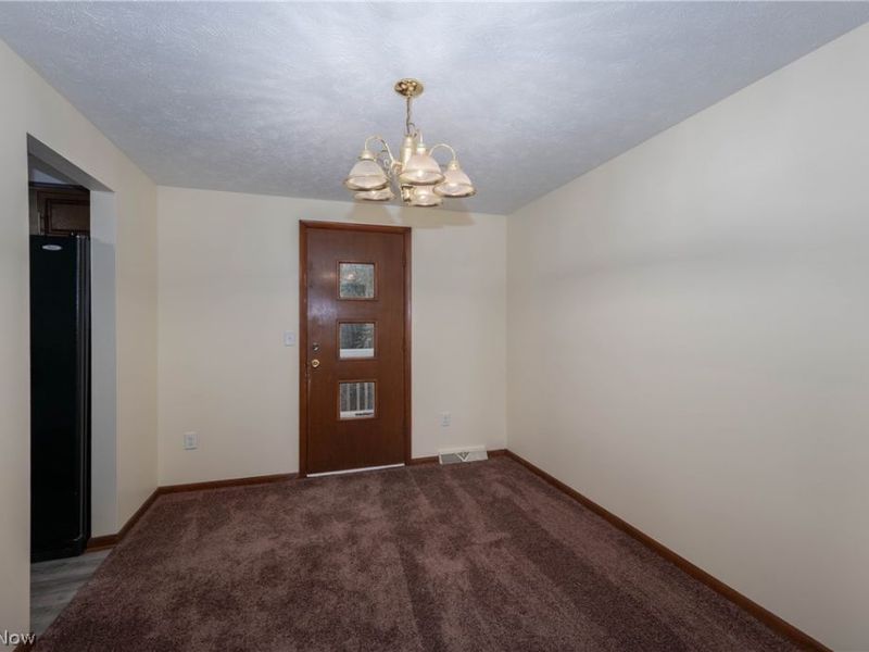 389 Stonewood Street, Canal Fulton, OH 44614 Photo 6
