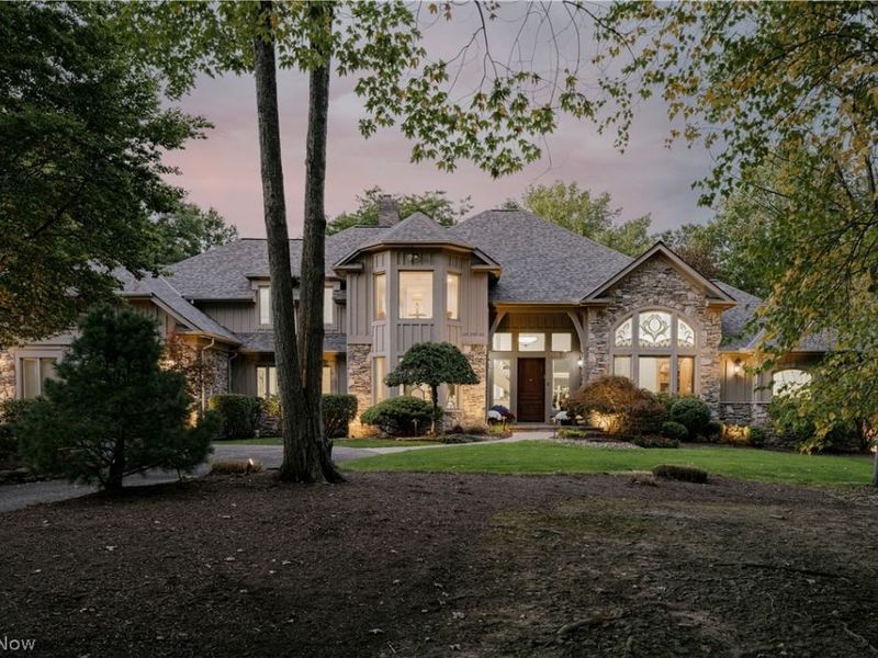 5 Brandon Court, Moreland Hills, OH 44022 Photo 2