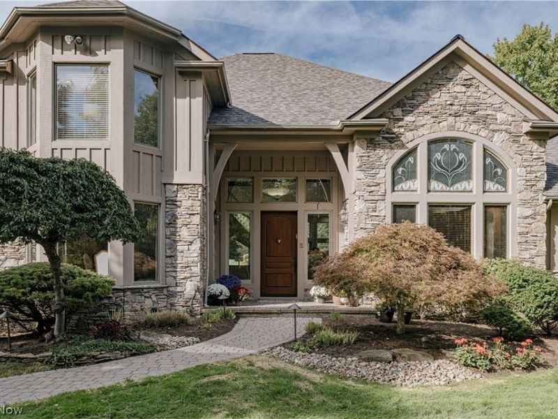 5 Brandon Court, Moreland Hills, OH 44022 Photo 4
