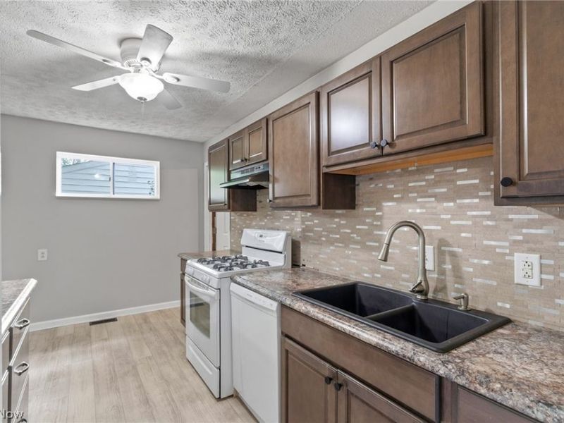 1395 Arcadia Road, Kent, OH 44240 Photo 13