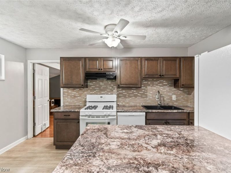 1395 Arcadia Road, Kent, OH 44240 Photo 9