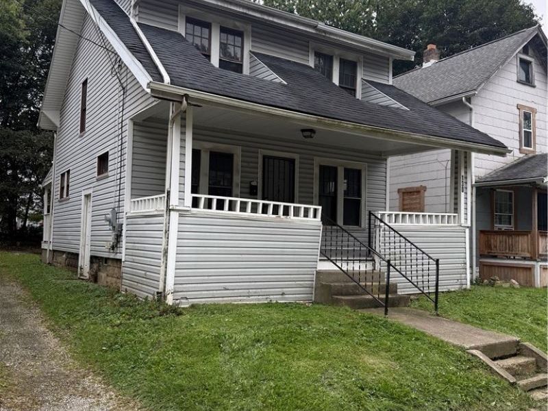 130 E Emerling Avenue, Akron, OH 44301 Photo 2