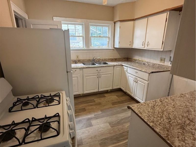 130 E Emerling Avenue, Akron, OH 44301 Photo 7