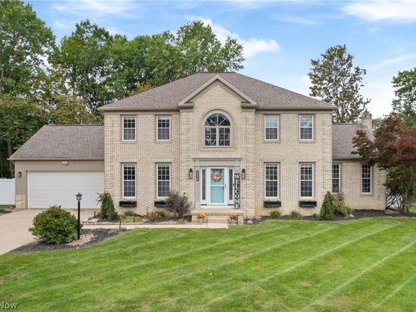 9067 NW Bletchley Avenue NW, North Canton, OH 44720