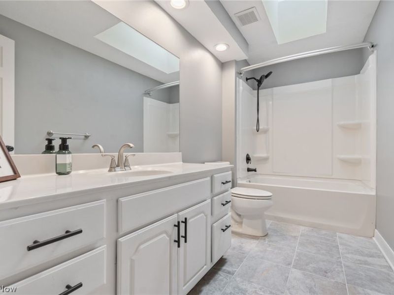9067 NW Bletchley Avenue NW, North Canton, OH 44720 Photo 24