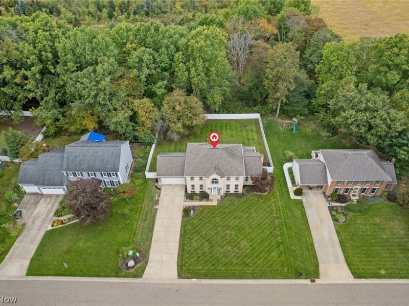 9067 NW Bletchley Avenue NW, North Canton, OH 44720 Photo 3