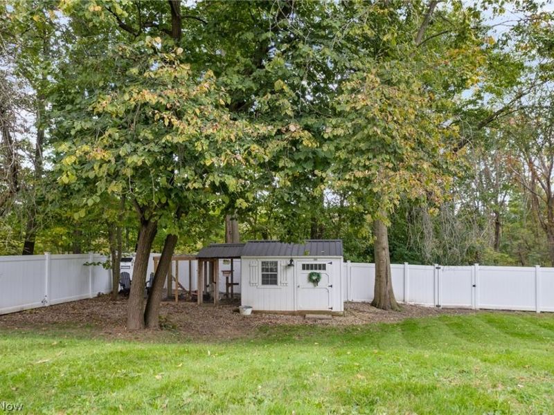 9067 NW Bletchley Avenue NW, North Canton, OH 44720 Photo 33