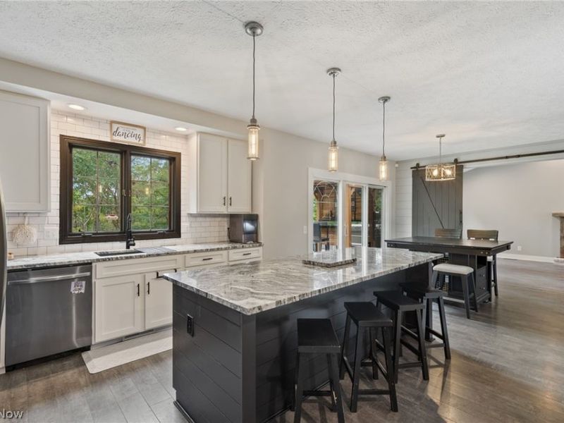 9067 NW Bletchley Avenue NW, North Canton, OH 44720 Photo 7