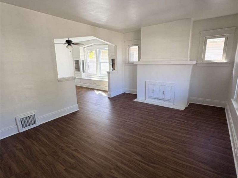15814 Parkgrove Avenue, Cleveland, OH 44110 Photo 3