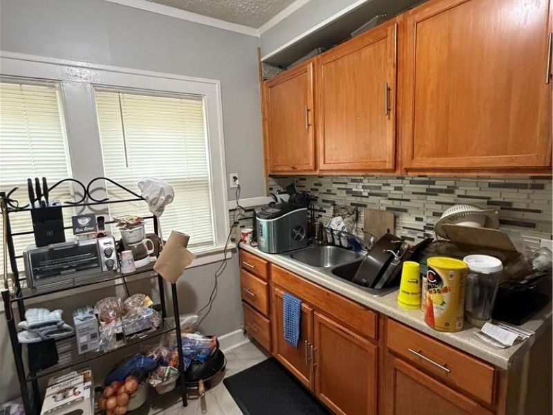 14520 Dover Avenue, Cleveland, OH 44112 Photo 8