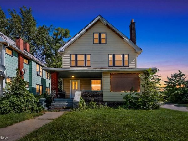 891 Paxton Road , Cleveland, OH 44108