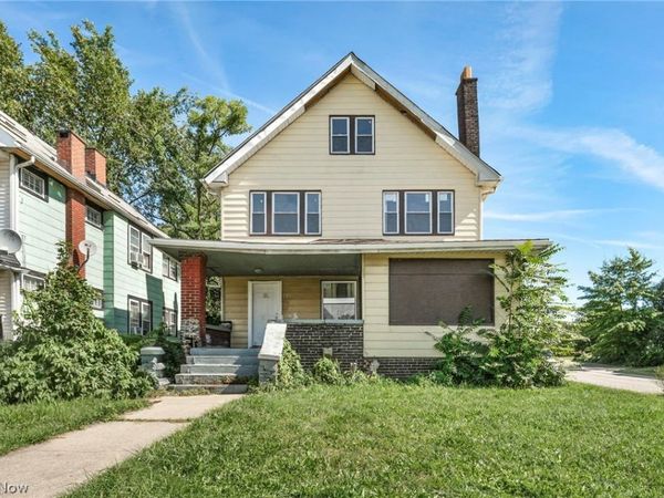 891 Paxton Road, Cleveland, OH 44108