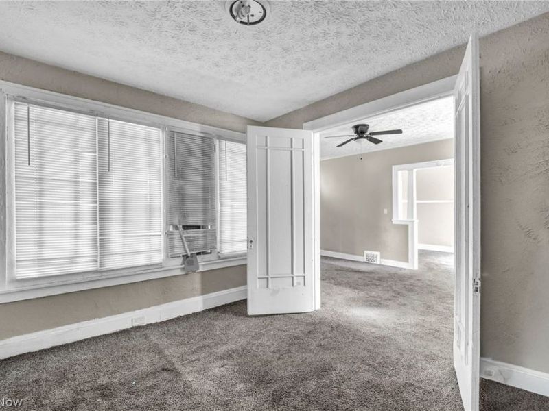 891 Paxton Road, Cleveland, OH 44108 Photo 12