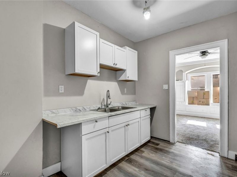 891 Paxton Road, Cleveland, OH 44108 Photo 16