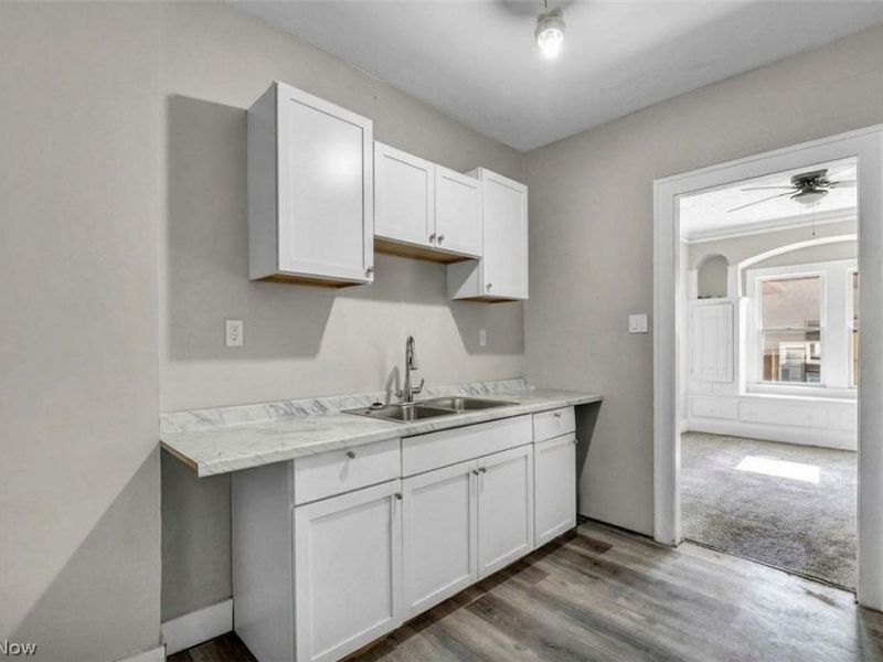 891 Paxton Road, Cleveland, OH 44108 Photo 37
