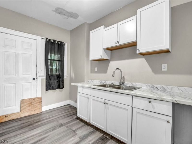 891 Paxton Road, Cleveland, OH 44108 Photo 38