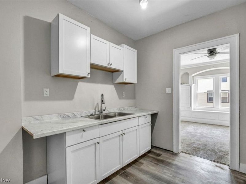 891 Paxton Road, Cleveland, OH 44108 Photo 39