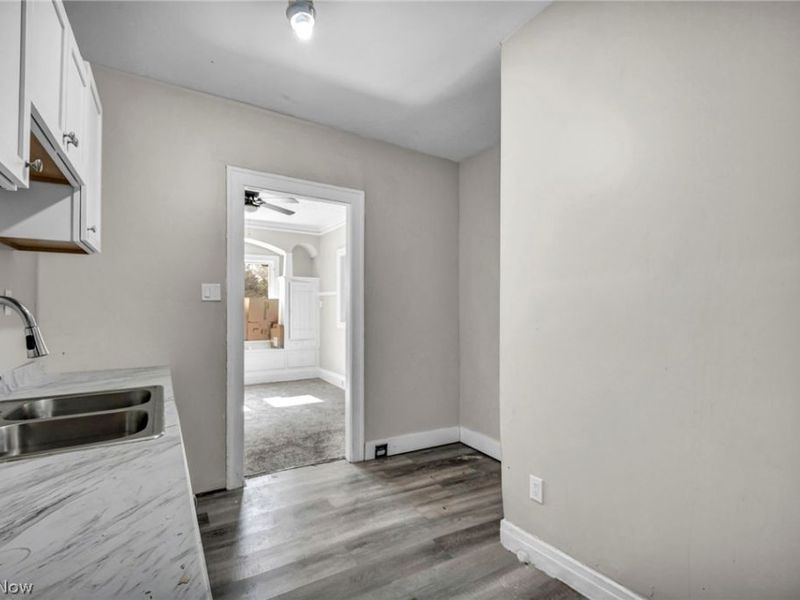 891 Paxton Road, Cleveland, OH 44108 Photo 41