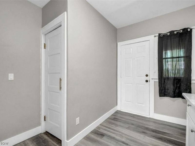 891 Paxton Road, Cleveland, OH 44108 Photo 42