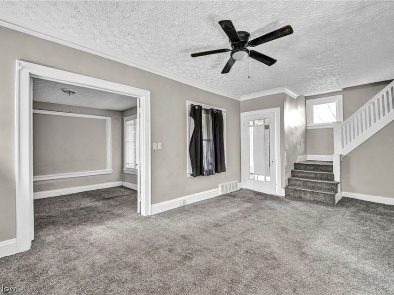 891 Paxton Road, Cleveland, OH 44108 Photo 5
