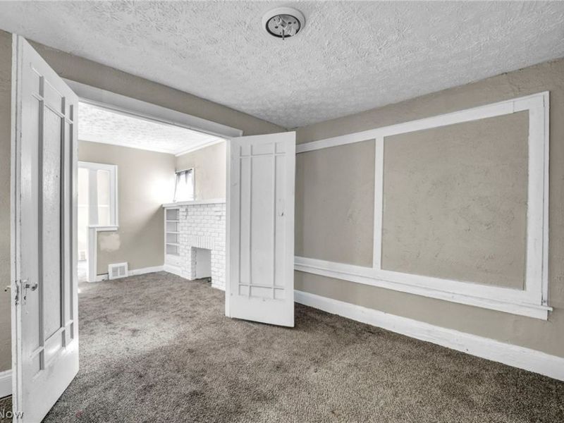 891 Paxton Road, Cleveland, OH 44108 Photo 7