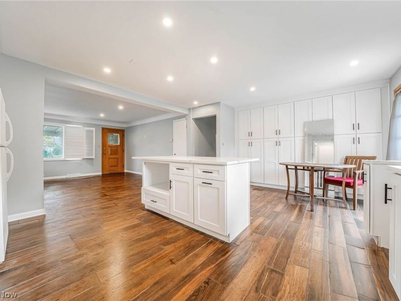 2640 Carmen Drive, Rocky River, OH 44116 Photo 8