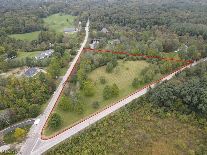 6645 Chagrin River Road, Chagrin Falls, OH 44022 Photo 2