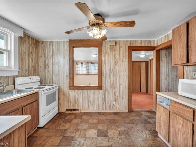 224 Kenyon Road, Eastlake, OH 44095 Photo 12
