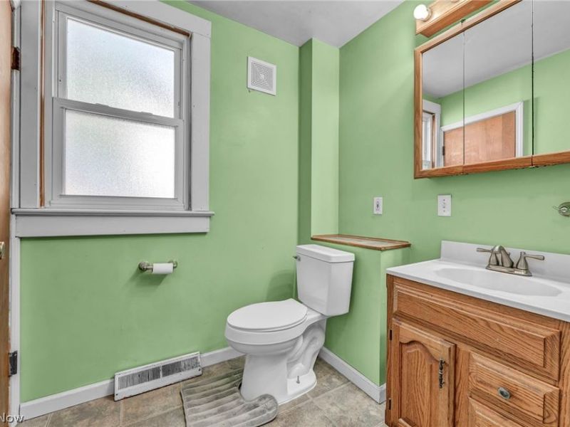 224 Kenyon Road, Eastlake, OH 44095 Photo 16