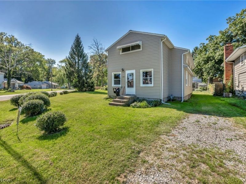 224 Kenyon Road, Eastlake, OH 44095 Photo 2