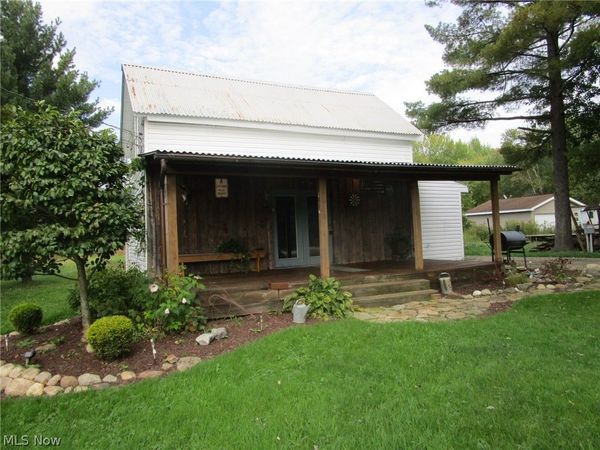 2605 E Water Street , Rock Creek, OH 44084