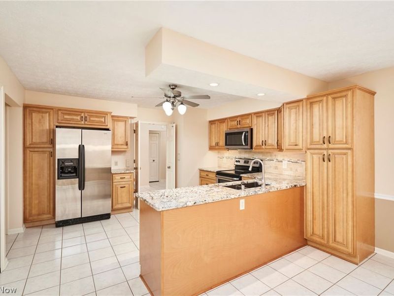 928 Sturbridge Drive, Akron, OH 44313 Photo 10