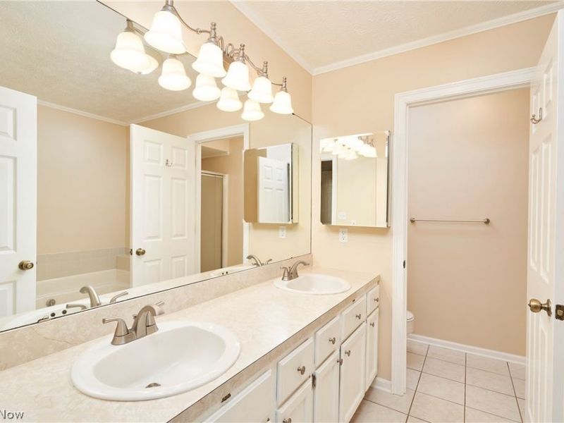 928 Sturbridge Drive, Akron, OH 44313 Photo 14