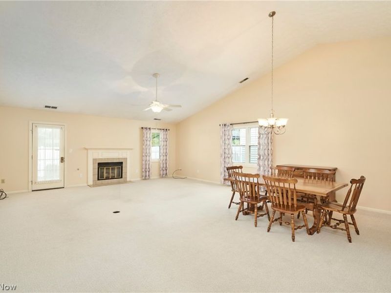 928 Sturbridge Drive, Akron, OH 44313 Photo 6