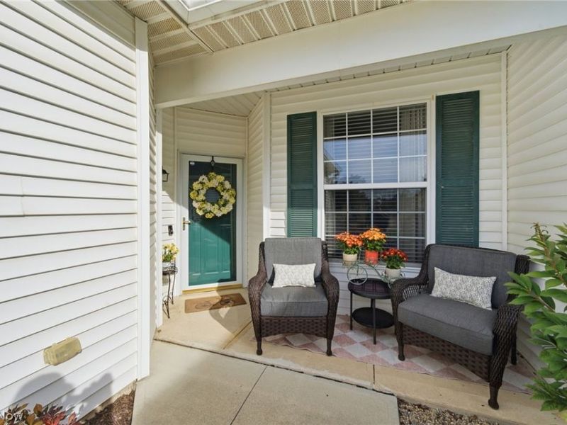 6853 Savannah Drive, North Ridgeville, OH 44039 Photo 5
