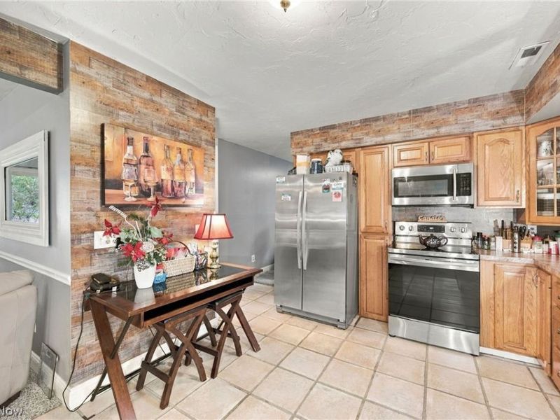 5646 Vista Circle, Willoughby, OH 44094 Photo 11