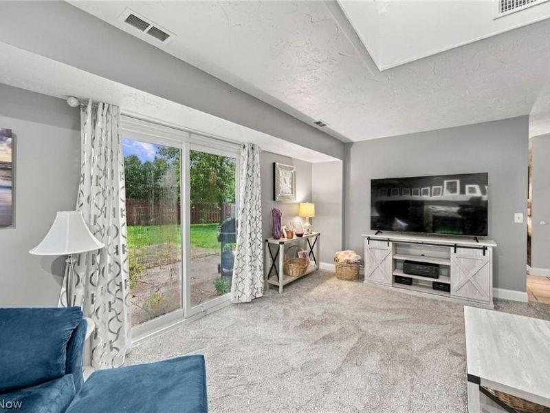 5646 Vista Circle, Willoughby, OH 44094 Photo 19