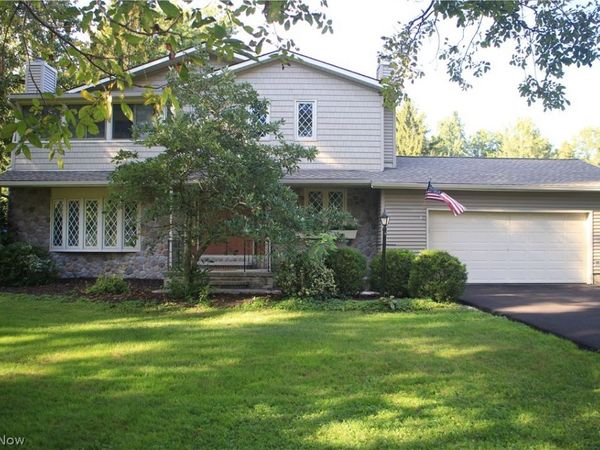 42820 Dellefield Road, Elyria, OH 44035