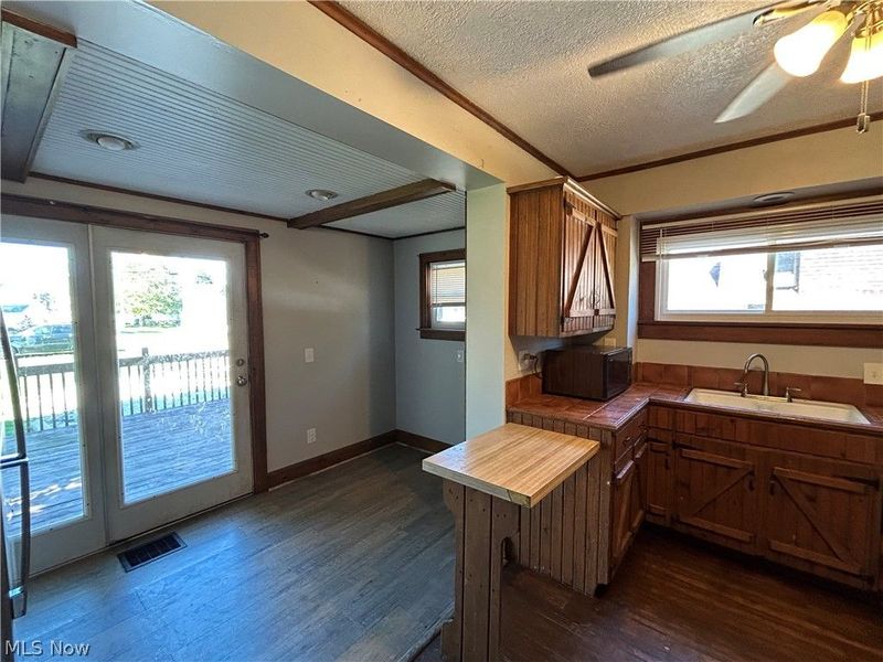109 Main Street N, Navarre, OH 44662 Photo 12