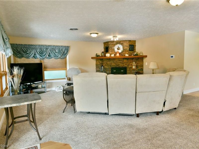 1460 Lake Vue Drive, Roaming Shores, OH 44085 Photo 25