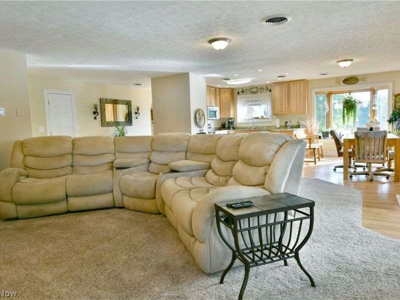 1460 Lake Vue Drive, Roaming Shores, OH 44085 Photo 26