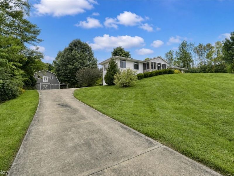 11226 Sperry Road, Chesterland, OH 44026 Photo 2