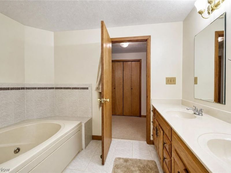 11226 Sperry Road, Chesterland, OH 44026 Photo 22