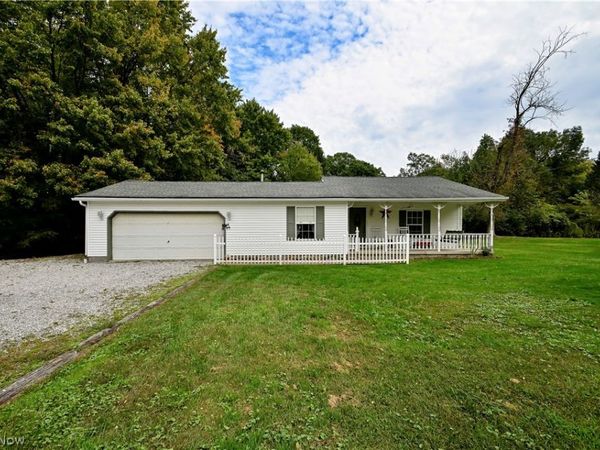 4585 Northampton Road , Cuyahoga Falls, OH 44223