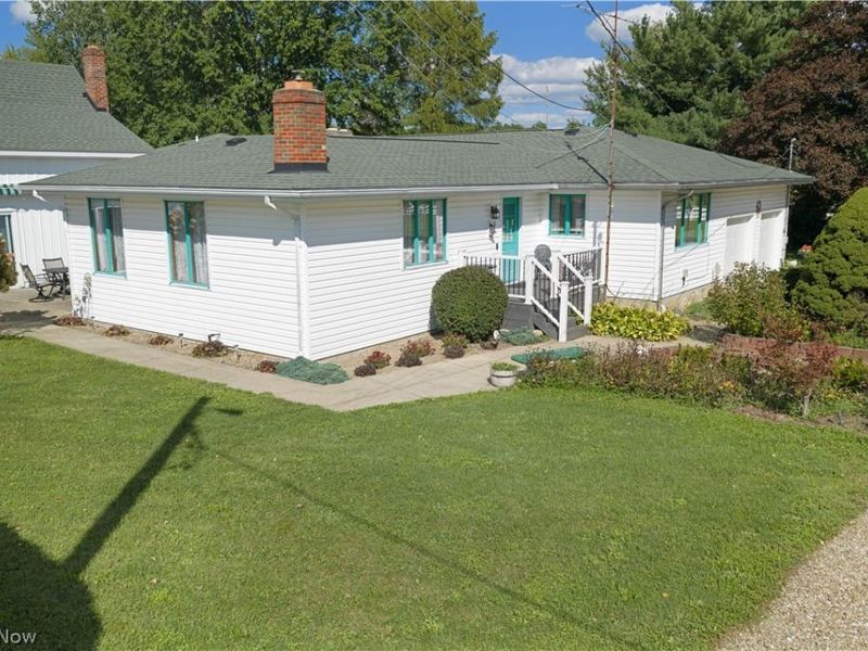 1325 Braceville Robinson Road, Southington, OH 44470 Photo 6